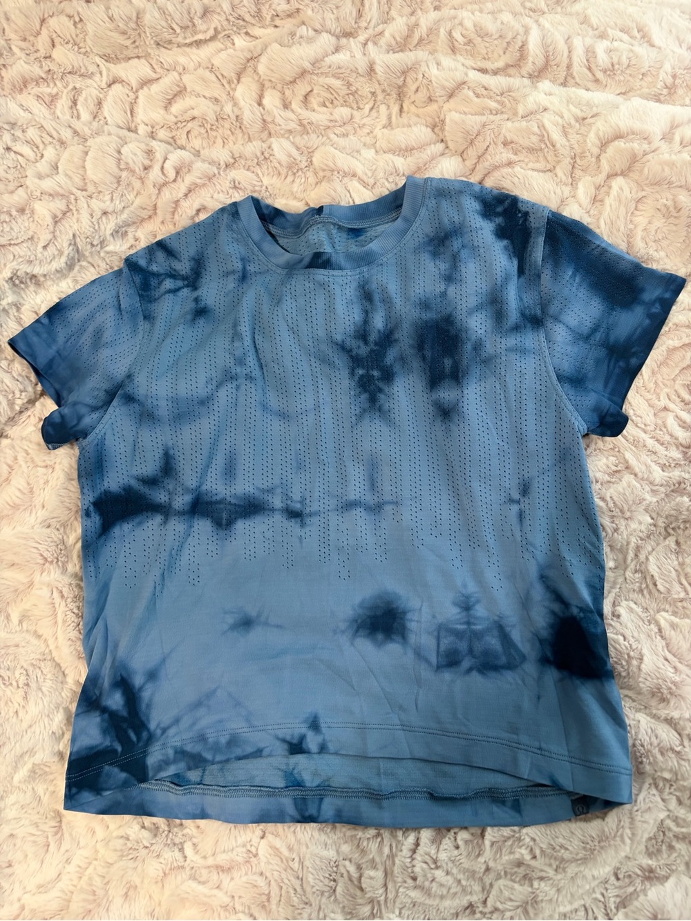 lululemon athletica Women's Blue Tie-Dye Short Sleeve
